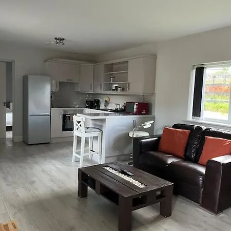 Apartment 9 Modern On Equestrian Centre